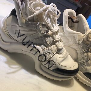 Authentic LV Archlight Chunky sneakers
37